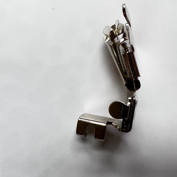 Greist Binder Pressure Foot Sewing Machine Attachment Low Shank 15/16 - Picture 5 of 6